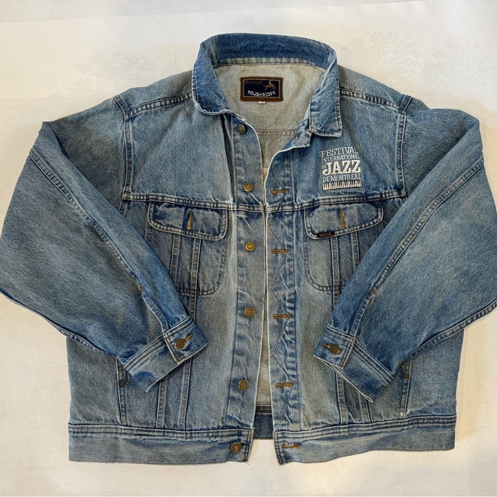 Vintage MONTREAL  JAZZ FESTIVAL embroidery on collectible mustang denim jacket !